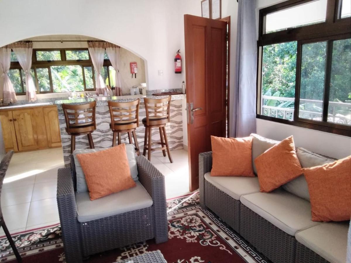 Belle Rose Vue Guest House Baie Sainte Anne Zewnętrze zdjęcie